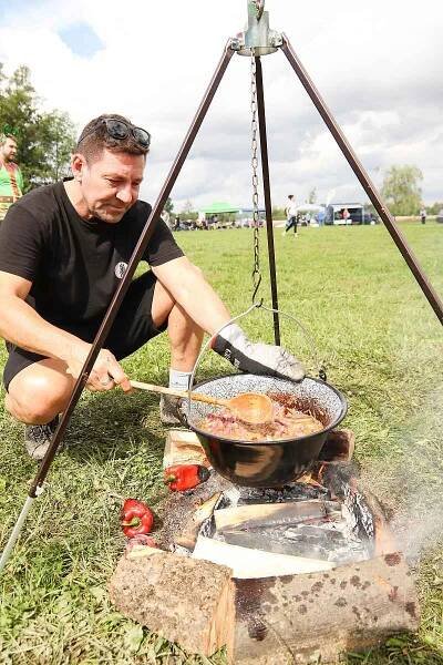 Na GulášFestu v Bašce se snědlo přes 800 litrů guláše