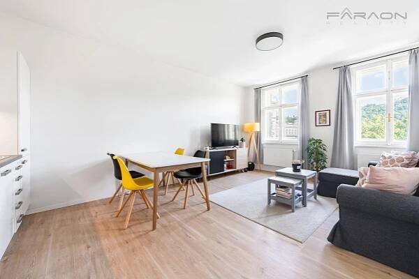 Pronájem bytu 3+kk 69 m2 na Karlínském náměstí, Praha 8, obrázek č. 1