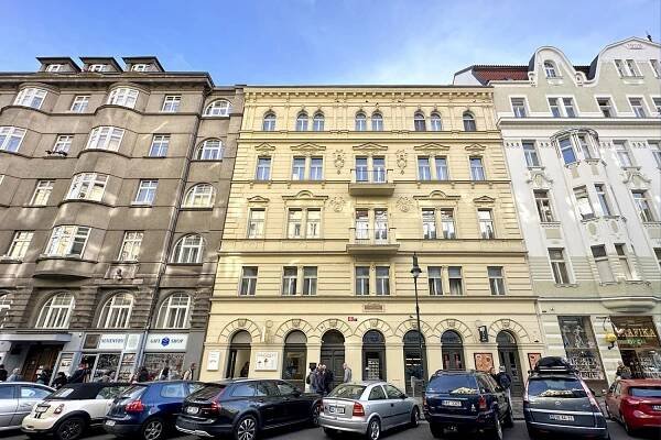 Prodej Byt 3+1, Kaprova, Praha 1 - Staré Město