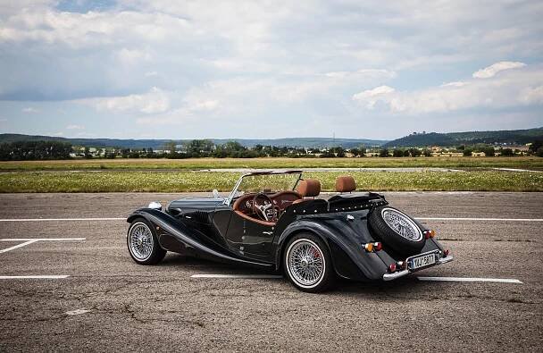 Gordon ožívá potřetí. Český roadster vsadil na motor PSA, převodovku z Mazdy a tělo Aero 30