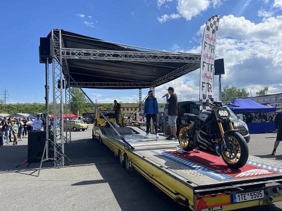 Víkend na Ostravsku: automobilové závody, fotbalové derby, street food festival