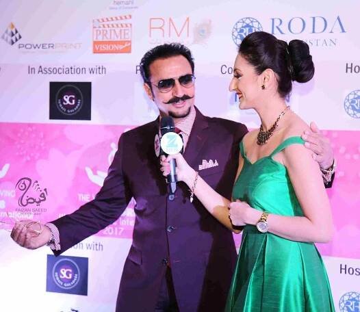 Female Anchor in dubai