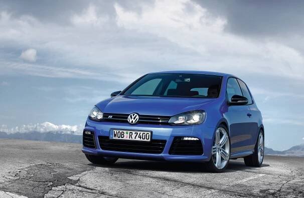 Volkswagen Golf: Detailed auto specifications & interactive comparison tool