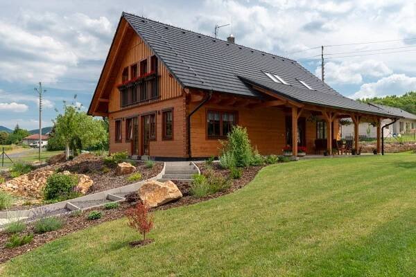 Splněný sen. Krásná roubenka i pozemek byly skvělou volbou