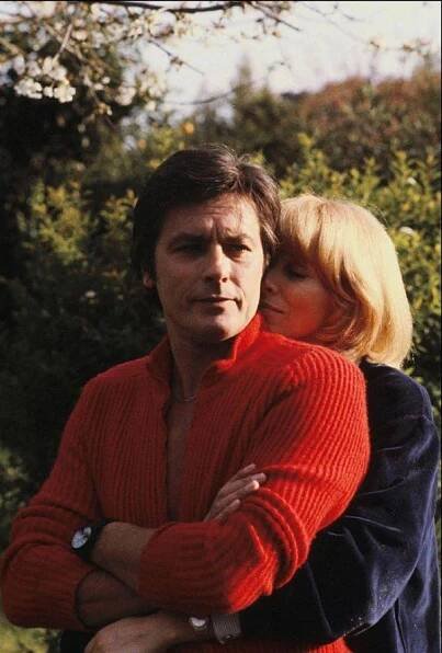 Ženou mého života je Mireille Darcová, vyznal se Alain Delon