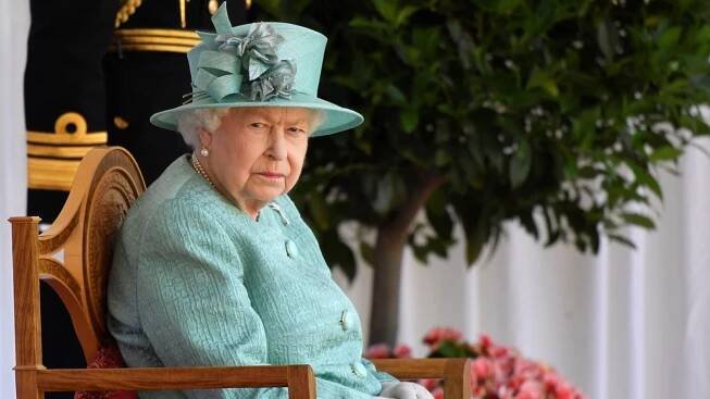 Královna Alžběta promluvila o smrti prince Philipa: V mém životě je teď velké prázdno