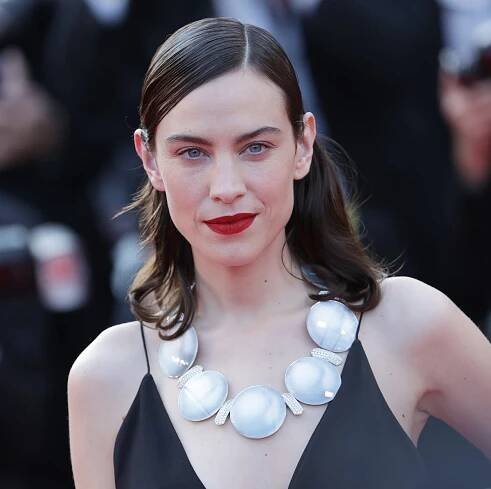 Alexa Chung's ginger chocolate hair is the perfect summer switch-up