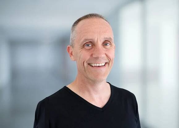 Author Robert Andersson