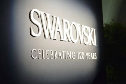 Swarovski propustí 1 000 lidí - Parlamentní magazín - aktuální informace z politiky