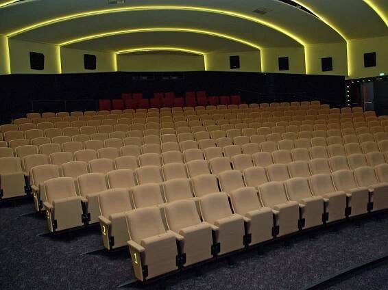 Vsetínská Vatra i kino Valmez otevírají po odstávce dokumentem V síti