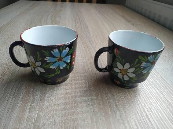 Hrnečky ručně malované - porcelán - Starožitnosti a umění