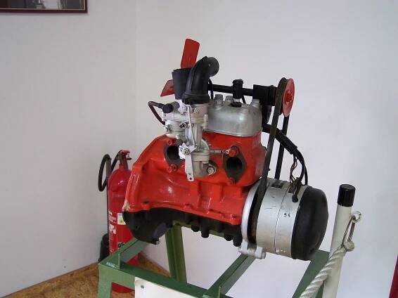 Soubor:Heinkel Kabine engine.jpg
