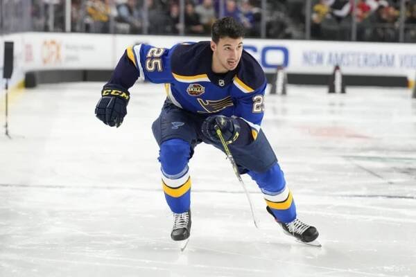 NHL: Kyrou podpísal so St. Louis nový kontrakt na osem rokov