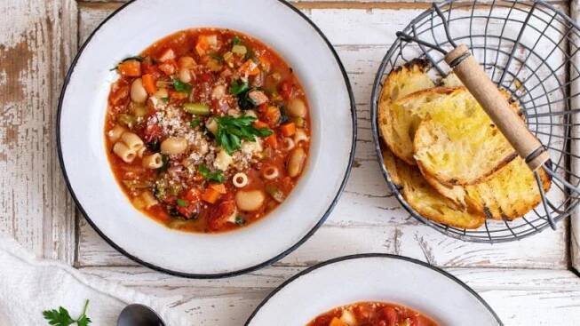 Polévka minestrone