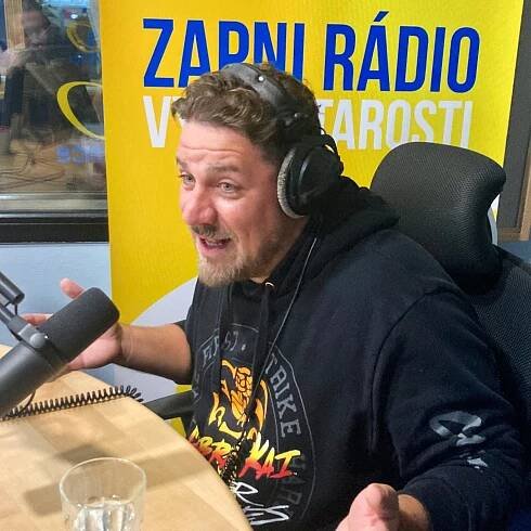 Michal Holán: Dobrému českému dabingu se pořád daří. Když je špatný, je to blbý | Host Frekvence 1