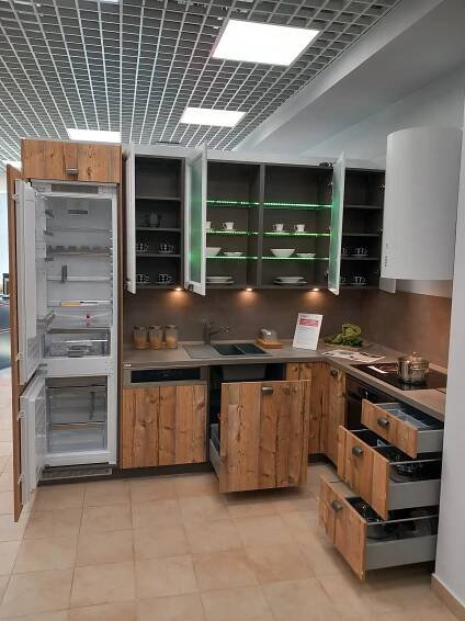Wood Point, Chocolate Day - ORESI - výprodej kuchyní