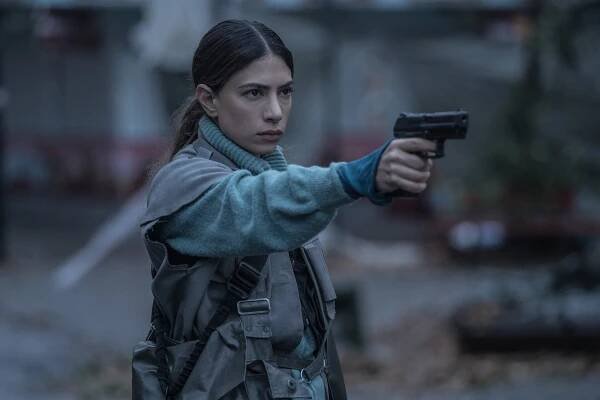 Déšť - Zachraň se - Z filmu - Evin Ahmad