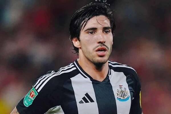 Vrátí se Tonali na San Siro? Rossoneri vše zvažují, ale poslední slovo bude mít Newcastle
