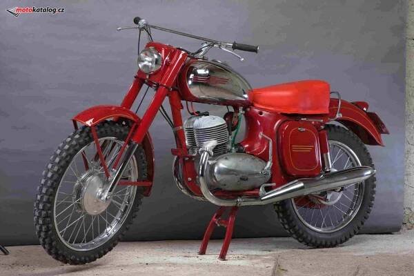 Jawa 350 554 | Katalog motocyklů a motokatalog na Motorkáři.cz