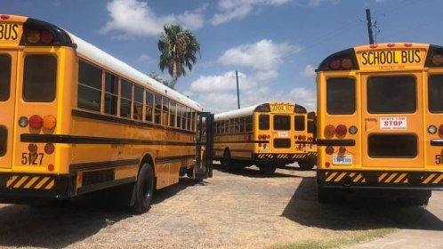 USA: Pokroková obec musela přestat využívat elektrické školní autobusy, nezvládaly horský terén