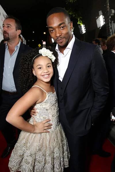 Jillian Estell, Anthony Mackie - Black and White - Z akcí