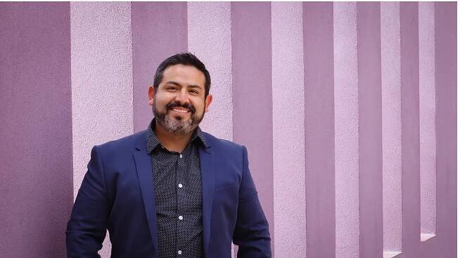 Carlos Alvarez