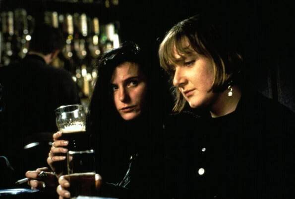 NAKED, Katrin Cartlidge, Lesley Sharp, 1993