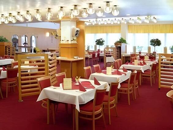 Restaurace