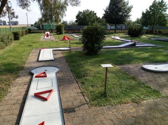 Oprava drah na minigolfovém hřišti v obci Luběnice | SV Golf - minigolfová hřiště, hole, míče, příslušenství