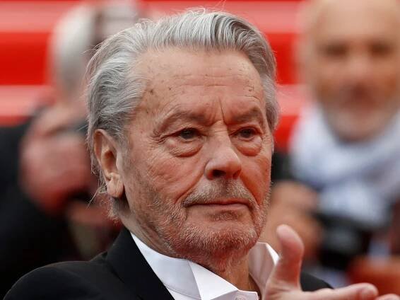 Alain Delon: Family refuse to kill dog actor wanted to be buried with
