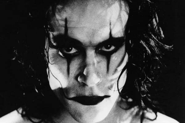 Brandon Lee: Herec zemřel výstřelem z pistole při natáčení filmu Vrána