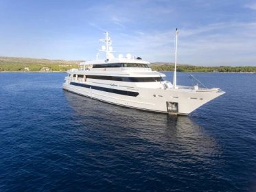 Yacht Charter in the South of France | Top Locations | Yachts