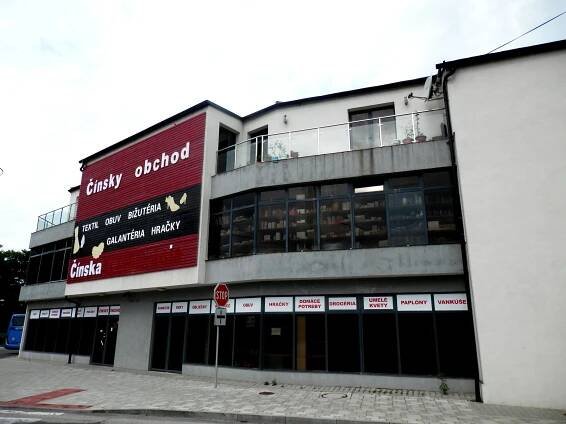 Polyfunkčný dom pri križovatke A32