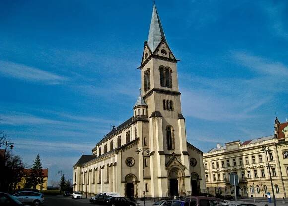 Kladno, kostel Nanebevzetí Panny Marie