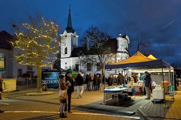 Třetí adventní koncert a adventní trh, 15.12.2024 - Oficiální stránky Městská část Praha 16