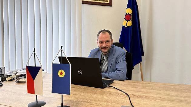 Na skok za starostou Hradce. O možném omezení aut v centru města i ohňostroji