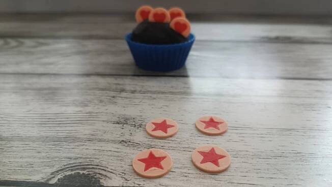 Zdobení Muffinů (různé varianty, i samotné dekorace)