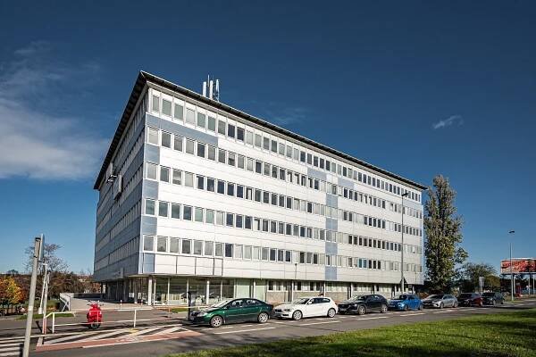 V Olšinách, Strašnice - Praha 10 | Pronájem, Administrativní budova