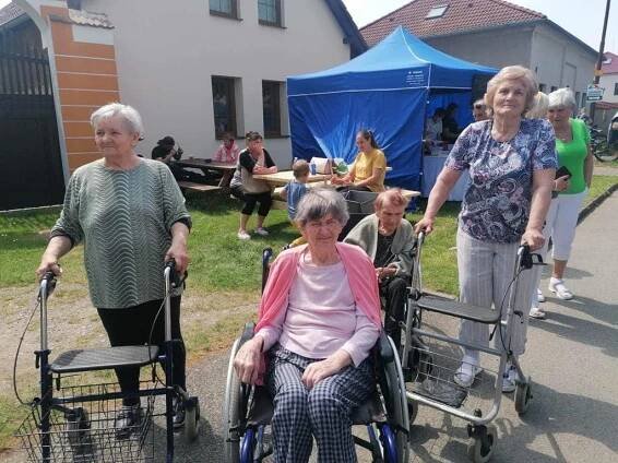 foto aktivity lužec | Senior-komplex.cz