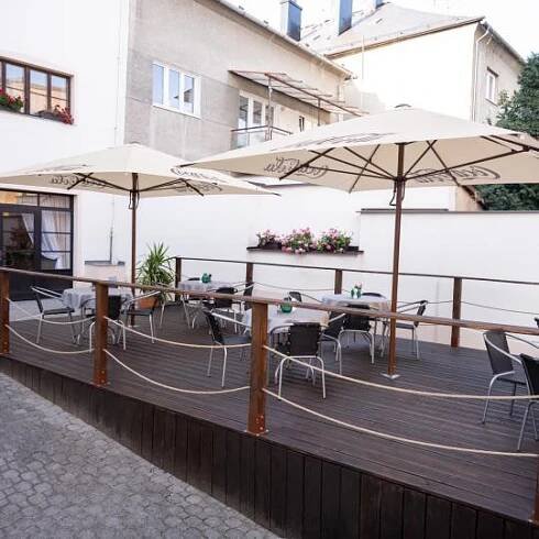 Restaurace Nobiles hotel Šternberk 3