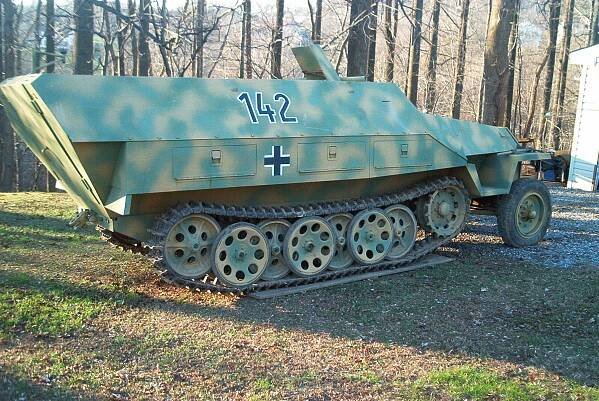 sdkfz251, ot-810 