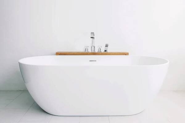 the victoria & albert barcelona double ended tub is made of englishcast, fa 17