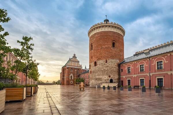 Královský hrad v Lublinu - vnitřní nádvoří s věží a kaplí Nejsvětější Trojice. | HOLIDAY INN EXPRESS LUBLIN - Lublin