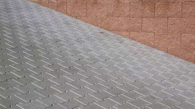 CS BETON Zámková dlažba KOST 10 cm šedá