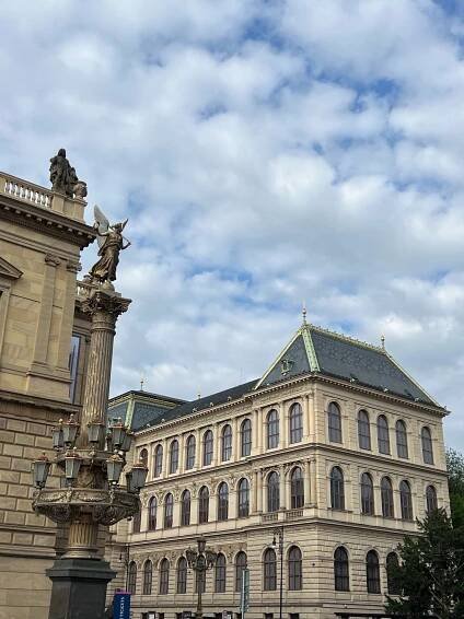 Umělecko průmyslové muzeum
