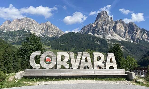 Corvara in Badia v Dolomitech