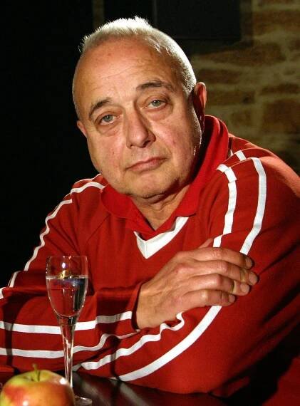 Peter Behrens (Schlagzeuger) – Wikipedia
