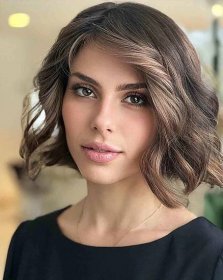 Cute Side-Parted Blunt Cut Wispy Bob for brunettes with thin hair