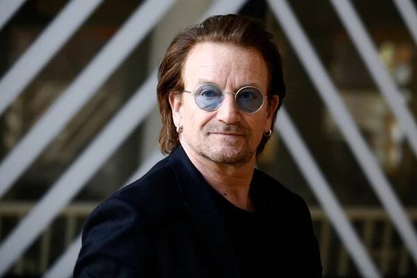 Zpěvák, aktivista, filantrop i podnikatel: Bono slaví 65. narozeniny - Expres FM
