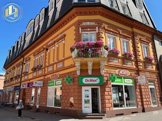 Reprezentatívne a priestranné kancelárie na prenájom priamo na námestí mesta Poprad | Popradská Realitná Spoločnosť s. r